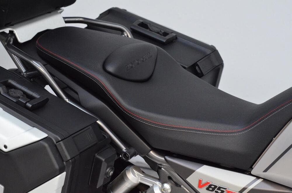 Moto Guzzi V85 TT Travel (2021 - 23) (5)