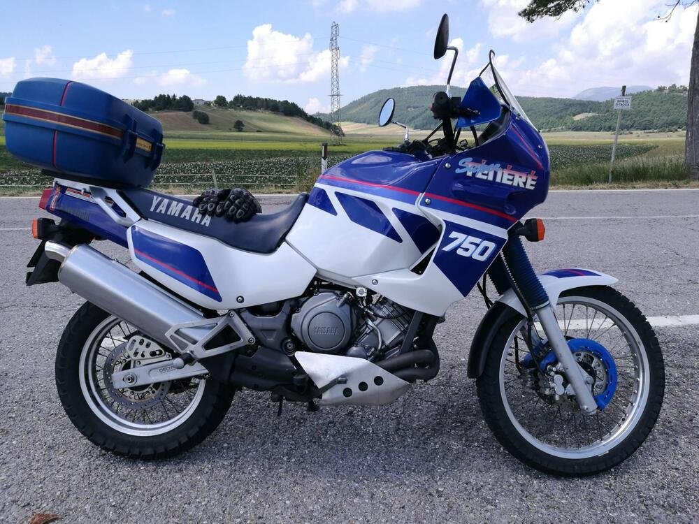 Yamaha xtz 750