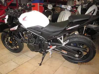 Honda CB 500 Hornet (2024 - 25) nuova