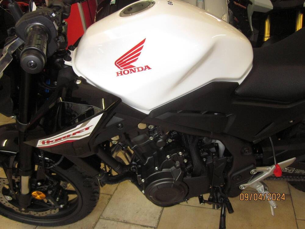 Honda CB 500 Hornet (2024) (4)