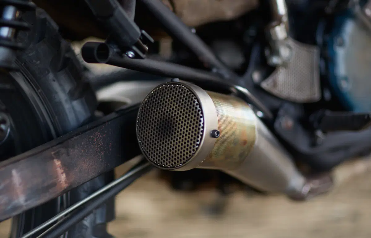 Classified Moto Honda Nighthawk “The Walking Dead” (7)