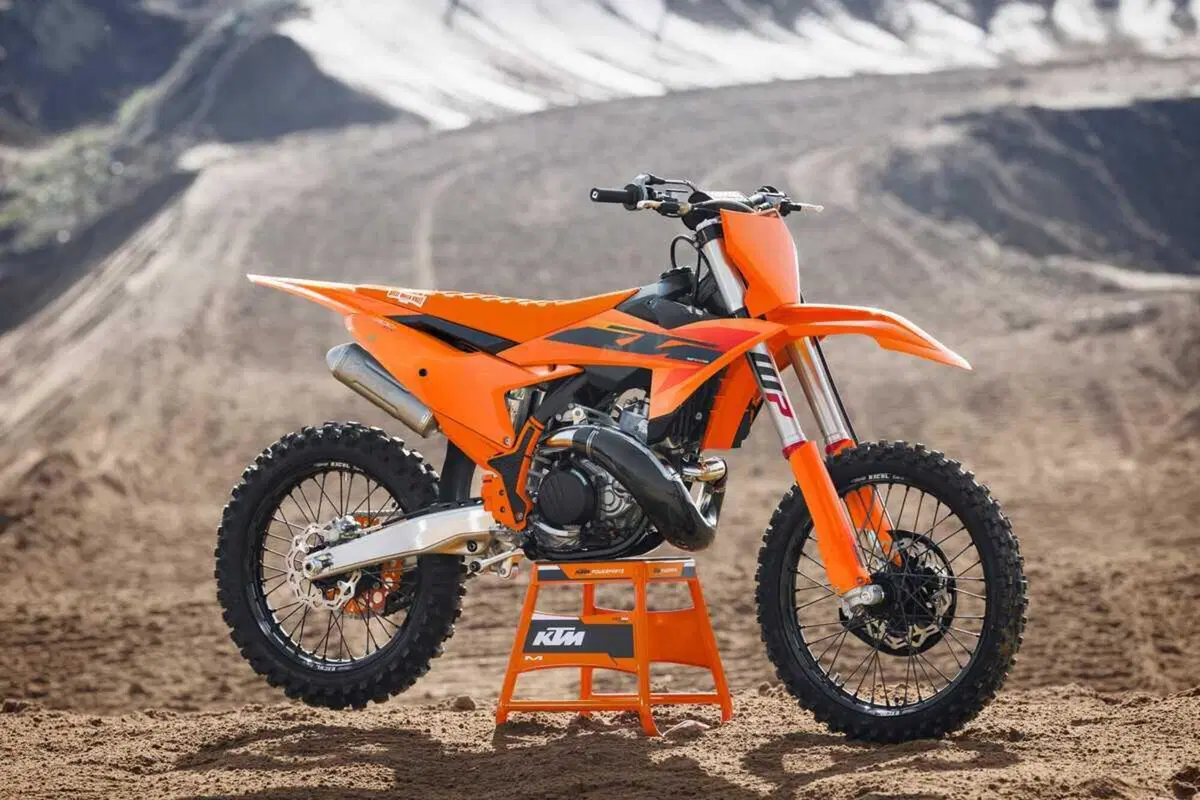 KTM presenta i nuovi modelli Motocross SX 2025