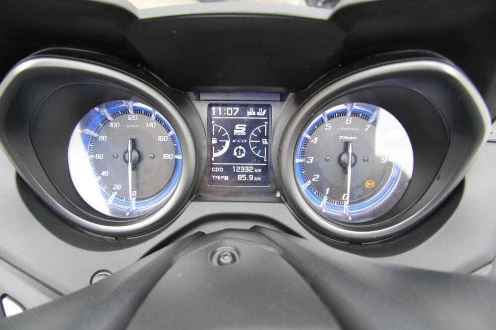 Yamaha T-Max 560 Tech Max (2021) (5)