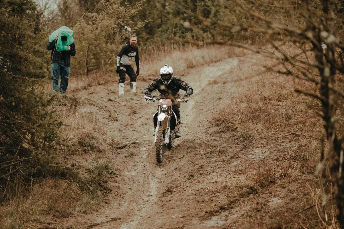Iarno e il Perfetto a scuola di off-road: tutti a lezione alla Ride Academy di Alex Salvini (7)