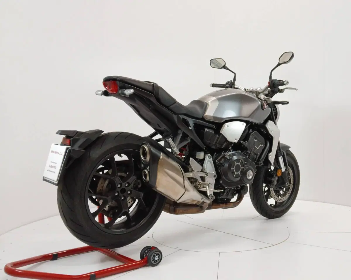 Honda CB 1000 R + Neo Sport Cafè (2019 - 20) (5)