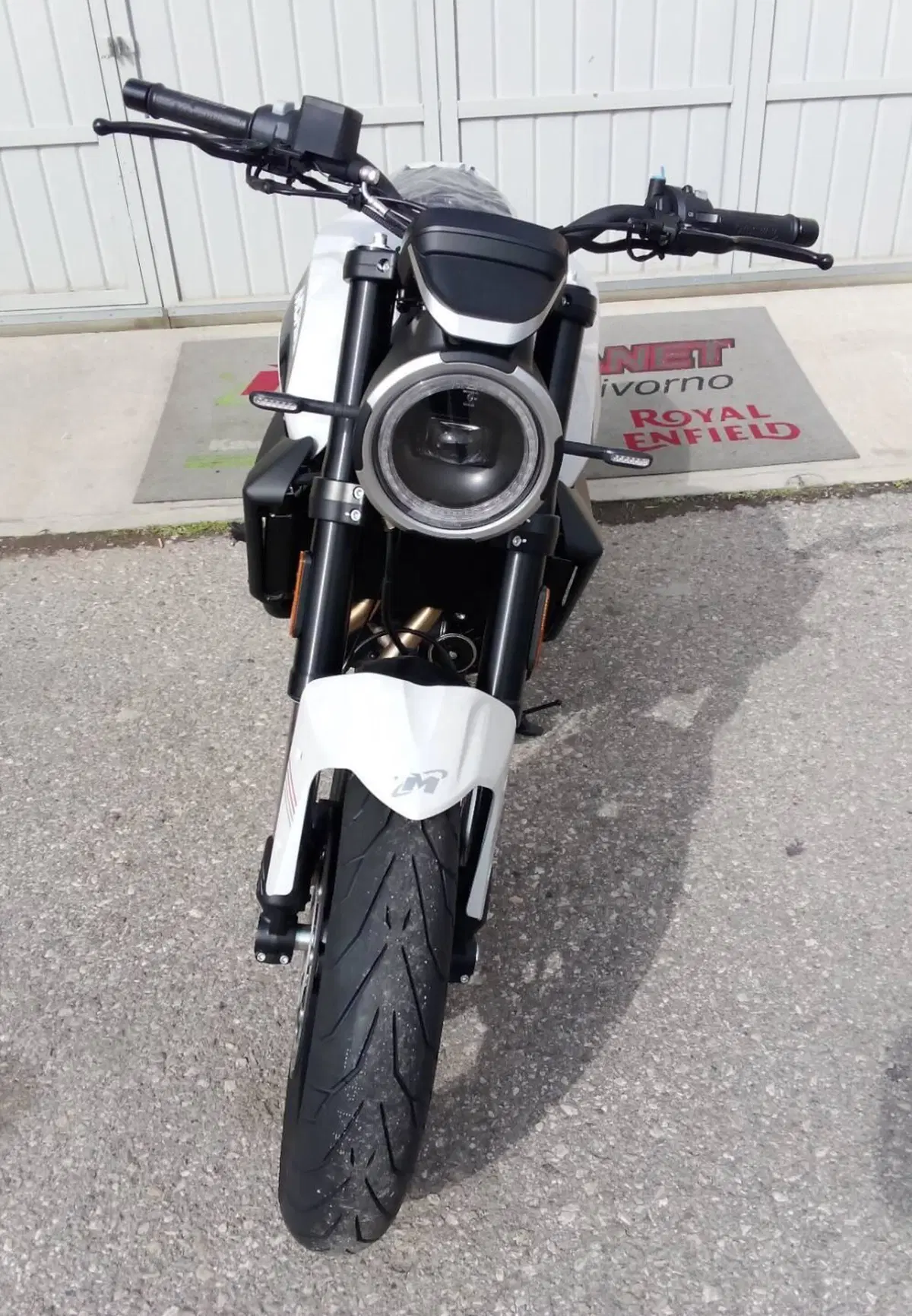 Moto Morini SEIEMMEZZO STR (2022 - 26) (2)