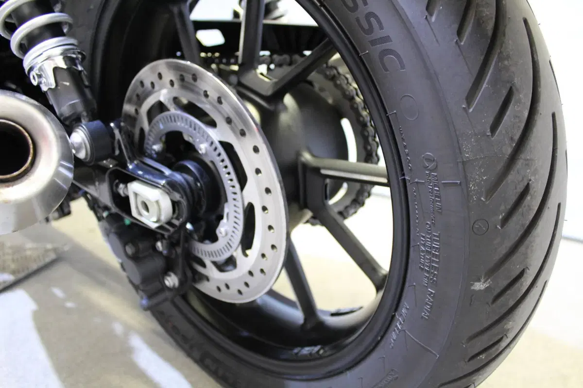 Triumph Speed Twin 900 (2023 - 24) (15)