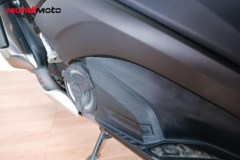 Yamaha T-Max 530 ABS (2012 - 14) (4)