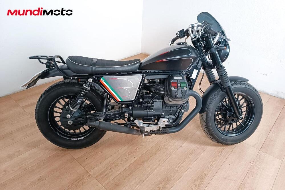 Moto Guzzi V9 Bobber Sport (2019 - 20)