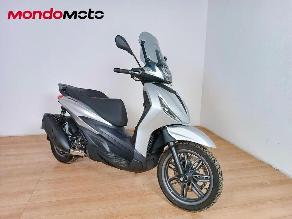 Piaggio Beverly 300 Hpe (2021) (5)