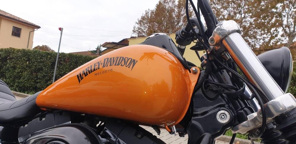 Harley-Davidson 1584 Super Glide Custom (2008 - 13) - FXDC (3)
