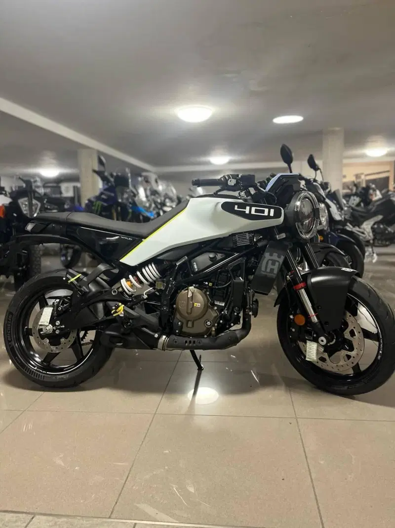 Husqvarna Vitpilen 401 (2024 - 26) (2)