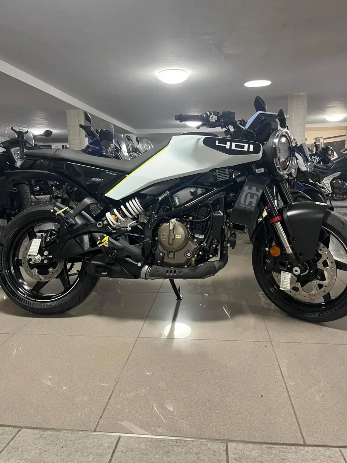 Husqvarna Vitpilen 401 (2024 - 26) (4)