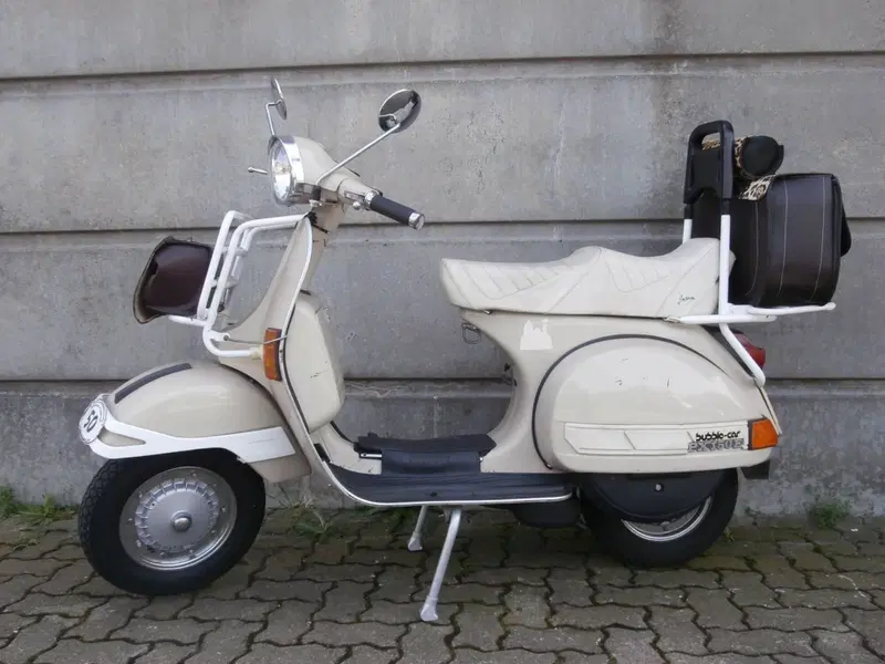 Piaggio VESPA PX 150 E (4)