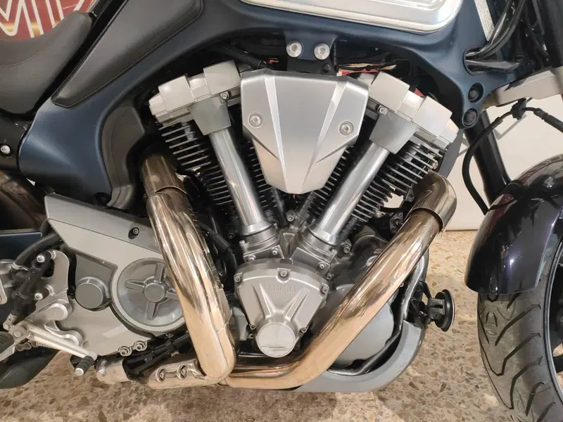 Yamaha MT-01 SP (2009 - 11) (7)