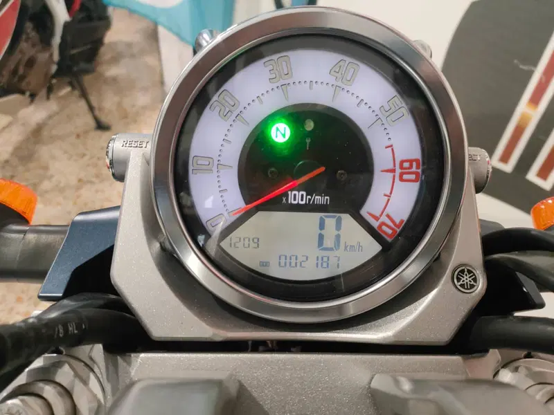 Yamaha MT-01 SP (2009 - 11) (10)