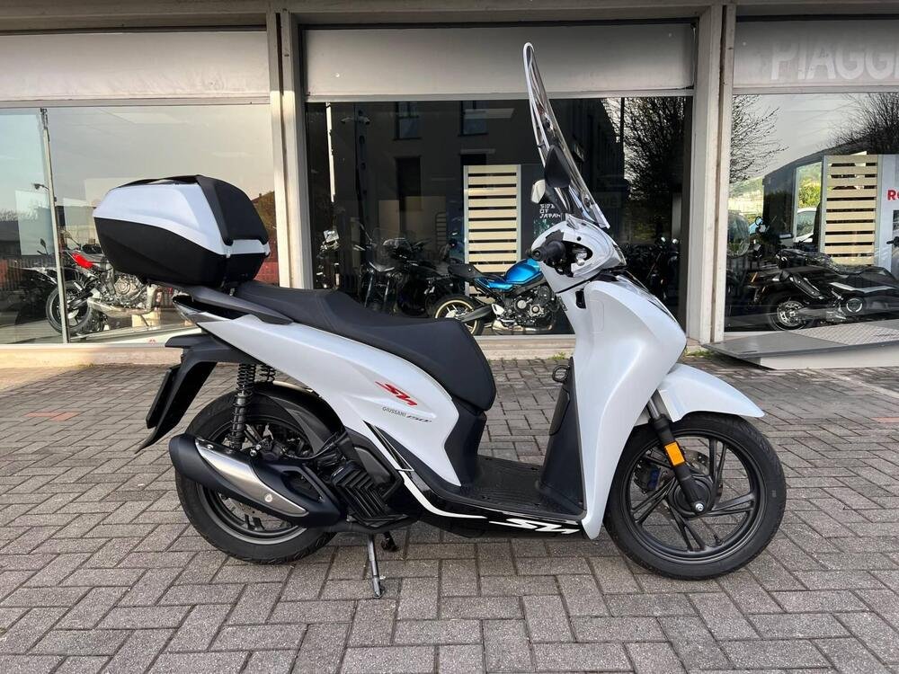 Honda SH 150i Sport (2022 - 24) (2)