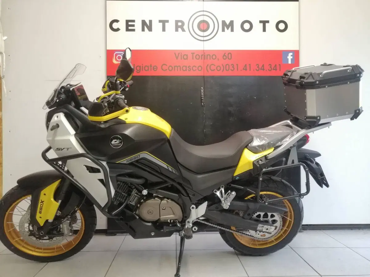 QJ Motor SVT 650 X (2024) (5)