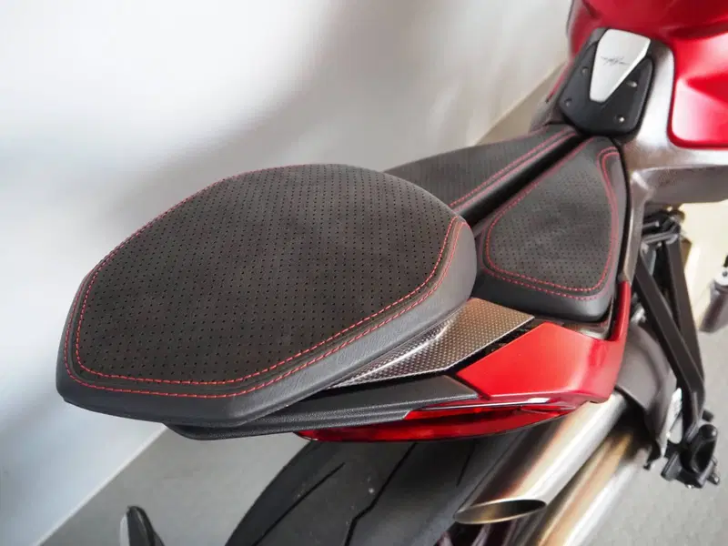 MV Agusta Brutale 1000 Serie Oro (2019 - 20) (5)