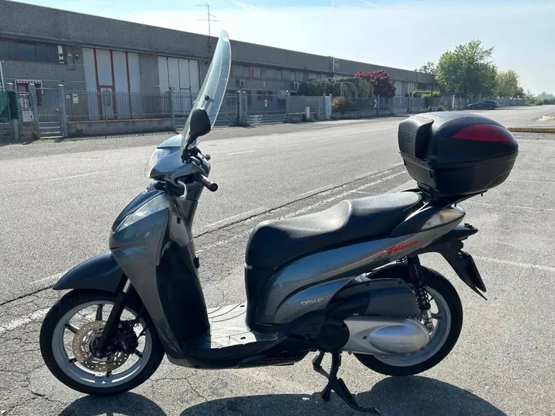 Honda SH 300 i (2006 - 10) (4)