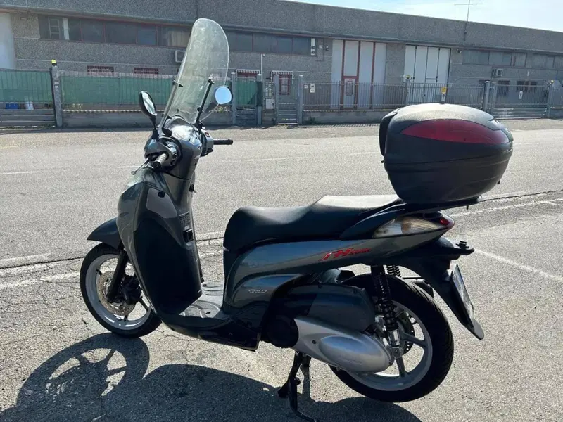 Honda SH 300 i (2006 - 10) (5)