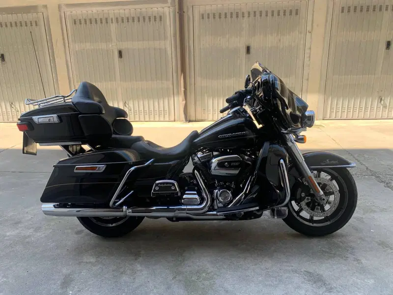 Harley-Davidson 107 Electra Glide Ultra Limited (2017 - 18) - FLHTK (6)