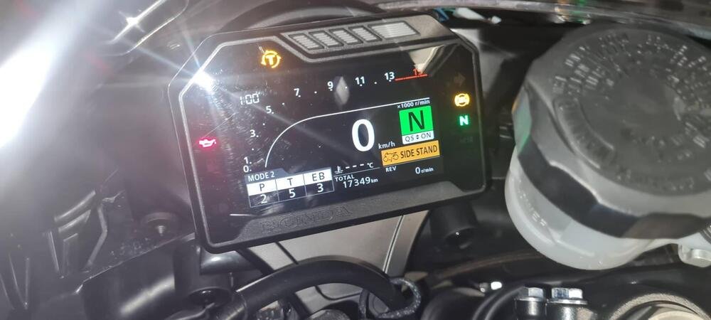 Honda CBR 1000 RR Fireblade (2017 - 19) (5)