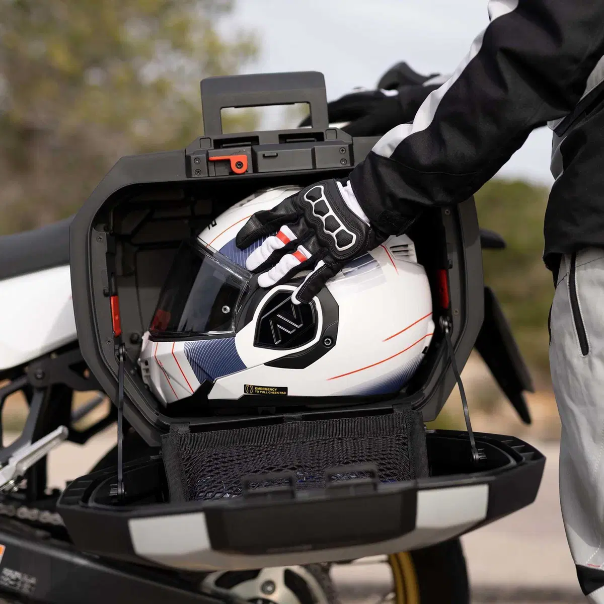 SHAD presenta le nuove valigie SH38X Expandable (8)