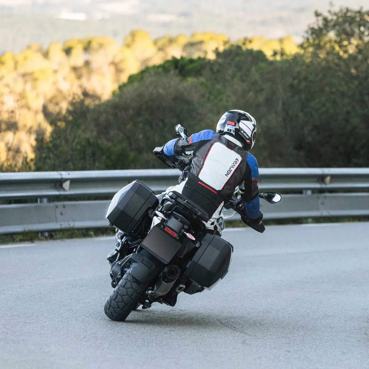 SHAD presenta le nuove valigie SH38X Expandable (11)
