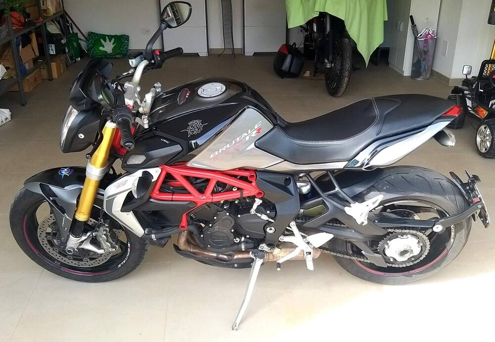 MV Agusta Brutale 800 RR (2015 - 16) (3)