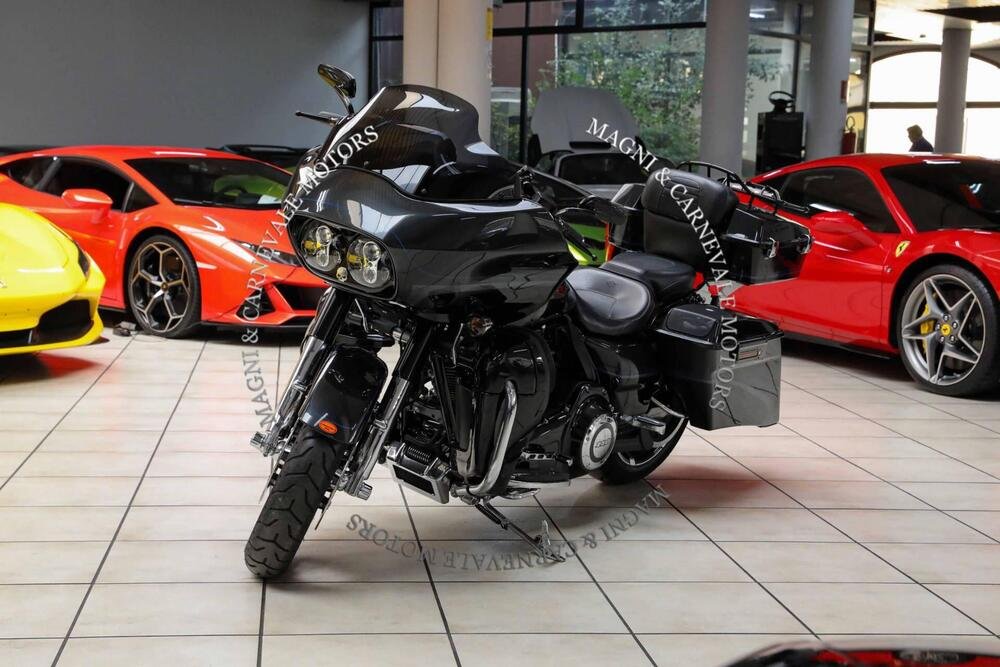 Harley-Davidson 1800 Road Glide Custom (2013) - FLTRXSE (3)