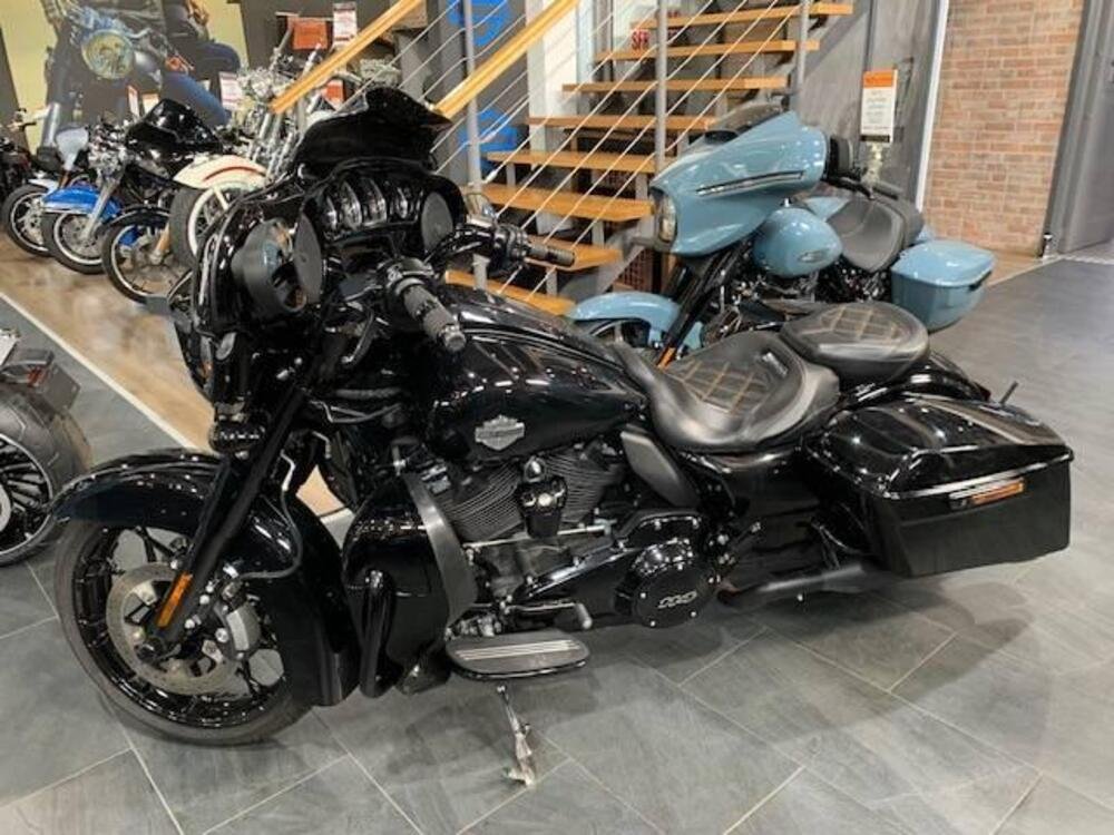 Harley-Davidson 114 Street Glide Special (2019 - 20) - FLHXS (4)