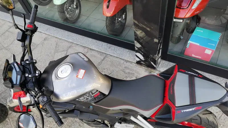 Um Italia Xtreet RS 125 (2023 - 26) (5)