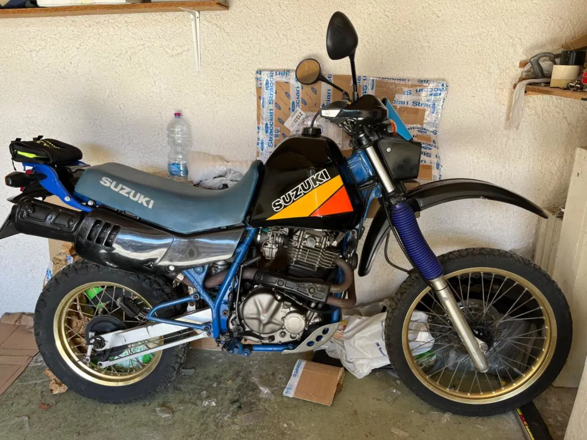 Suzuki DR 600 R (1985 - 87)