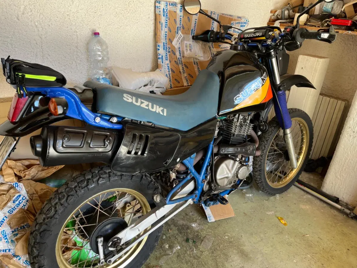 Suzuki DR 600 R (1985 - 87) (2)