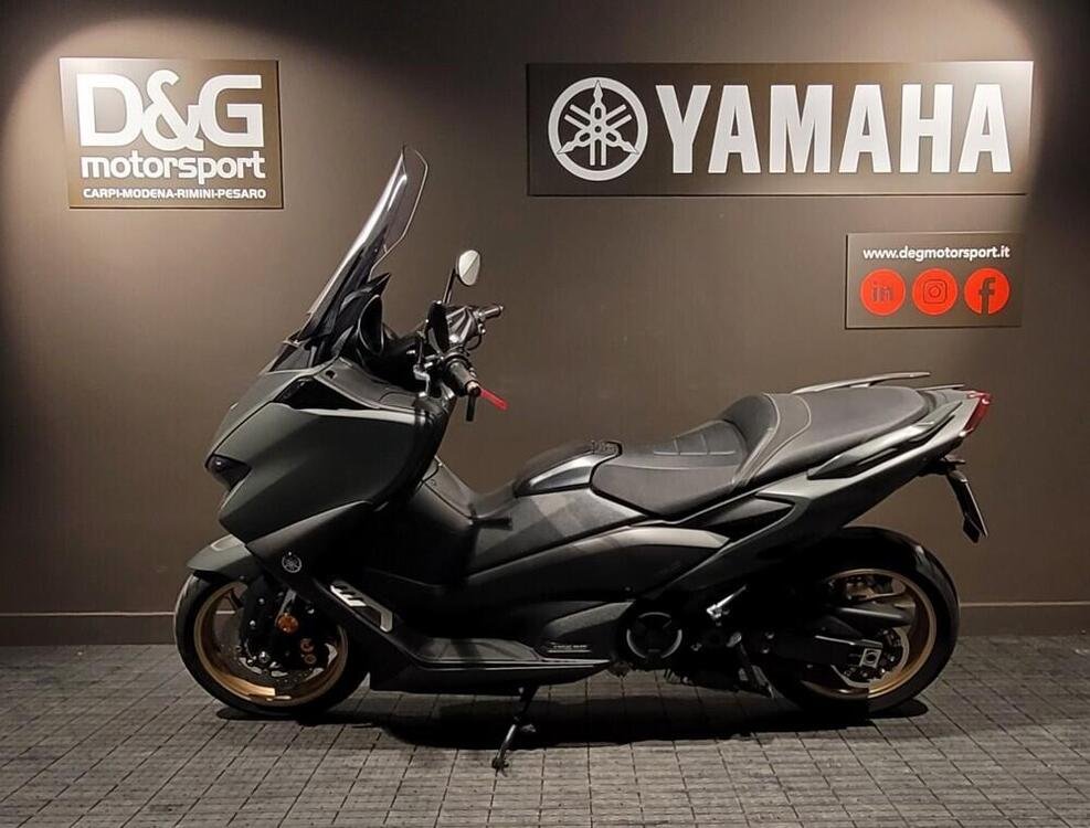 Yamaha T-Max 560 Tech Max (2020) (2)