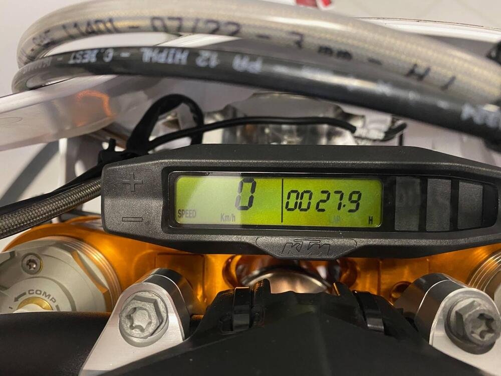 KTM EXC 450 F Six Days (2023) (4)
