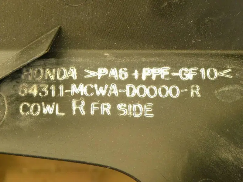 Carena lato destro Honda VFR 800 (10)
