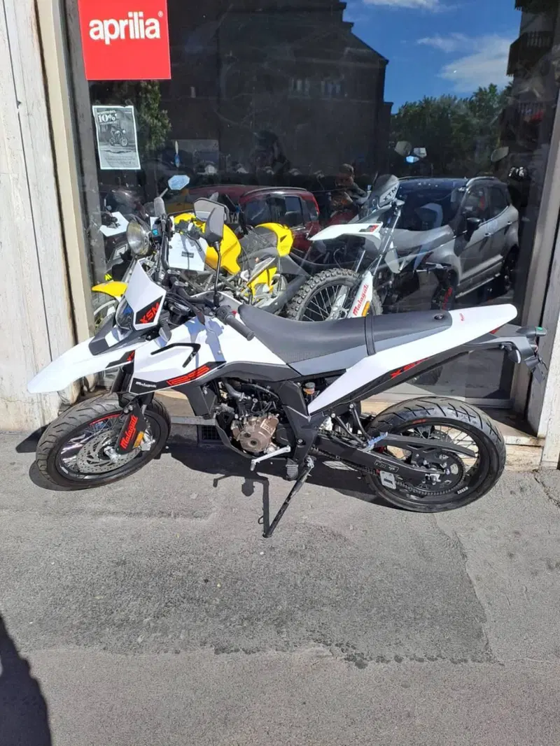 Malaguti XSM 125 (2021 - 26) (2)