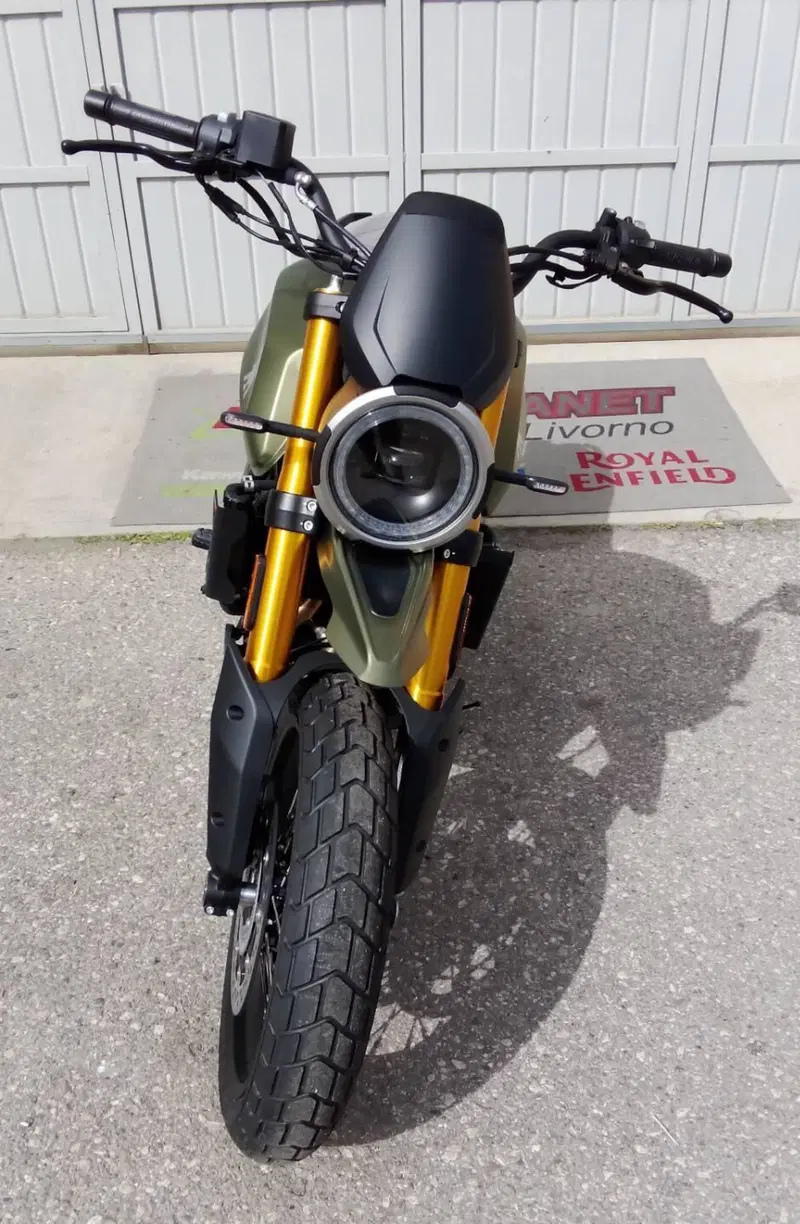 Moto Morini SEIEMMEZZO SCR (2022 - 26) (2)