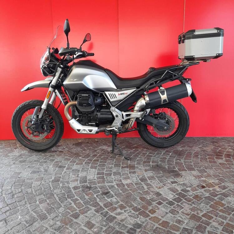 Moto Guzzi V85 TT (2019 - 20) (5)