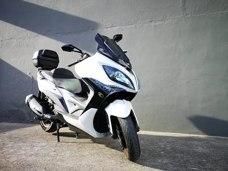 Kymco Xciting 400i (2012 - 17) (2)