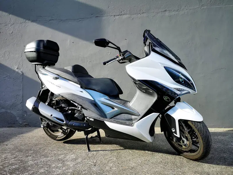 Kymco Xciting 400i (2012 - 17) (3)