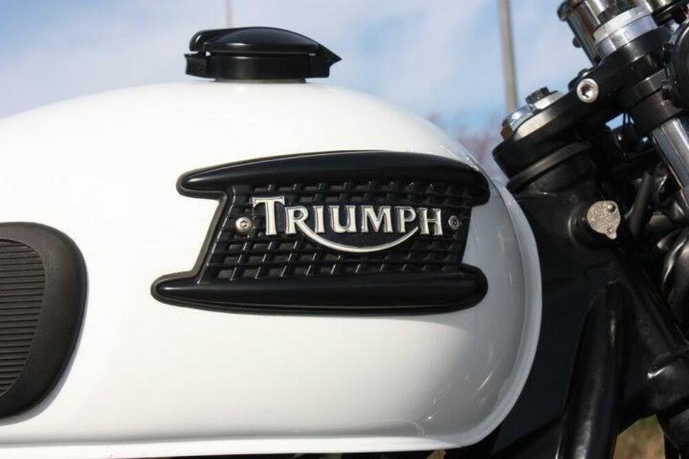 Triumph Bonneville T100 (2008 - 16) (4)