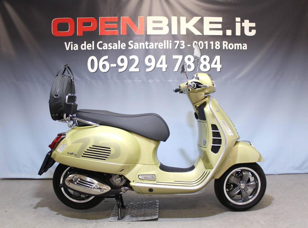 Vendo Vespa Gts 300 Supertech Hpe 75th 2021 Usata A Roma Codice