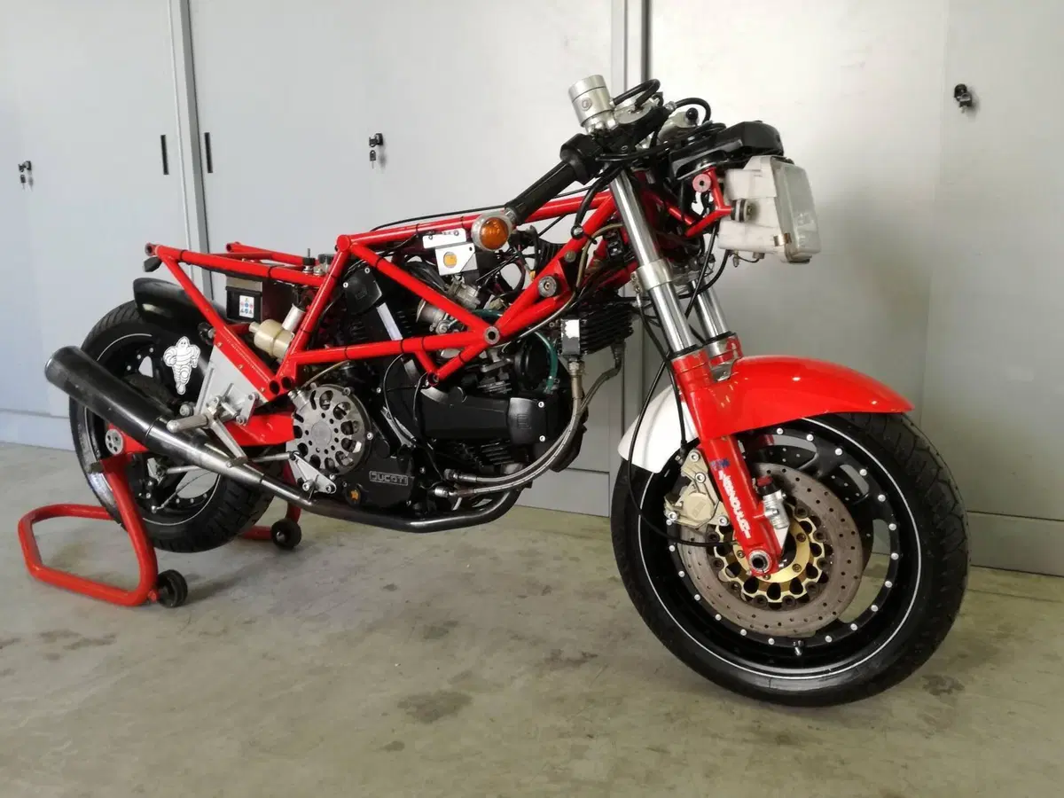 Bimota DB1 (15)