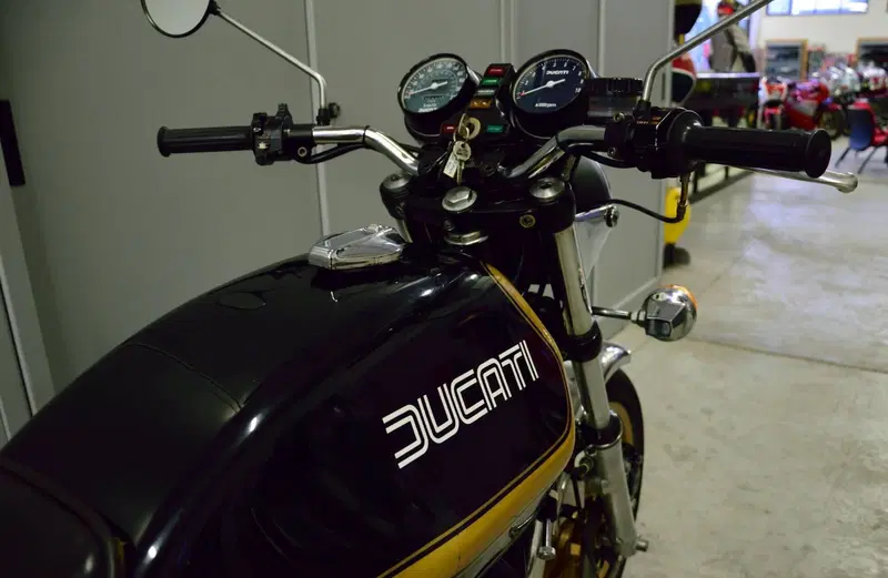 Ducati  900 Darmah (8)