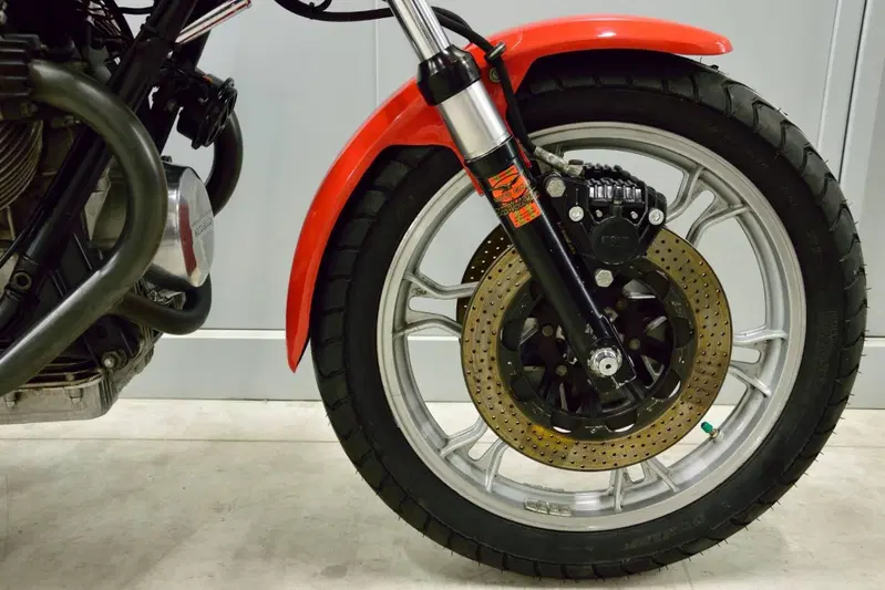 Moto Guzzi 850 Le Mans (10)