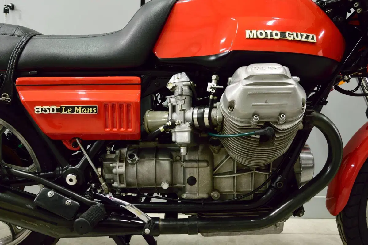 Moto Guzzi 850 Le Mans (11)
