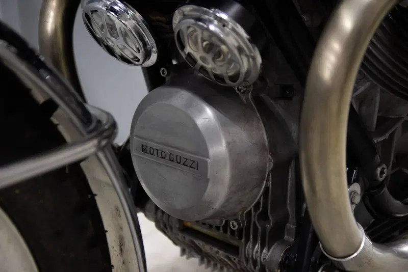 Moto Guzzi V 750 S (18)